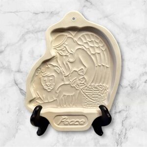 Longaberger Peace 1993 pottery angel series stoneware cookie mold